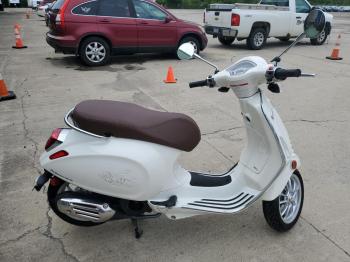  Salvage Vespa Primavera 