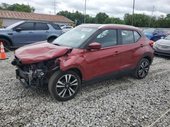  Salvage Nissan Kicks