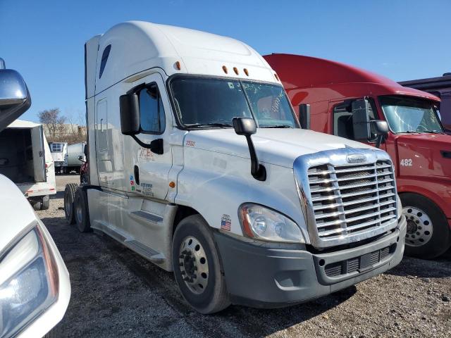  Salvage Freightliner Cascadia 1