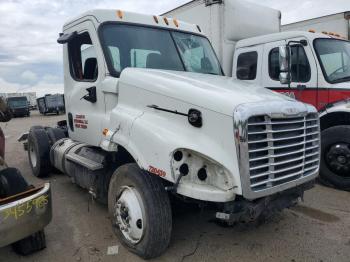  Salvage Freightliner Cascadia 1