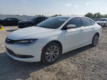  Salvage Chrysler 200