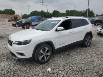  Salvage Jeep Grand Cherokee