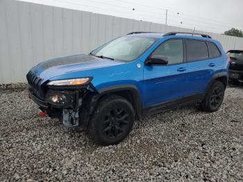  Salvage Jeep Cherokee