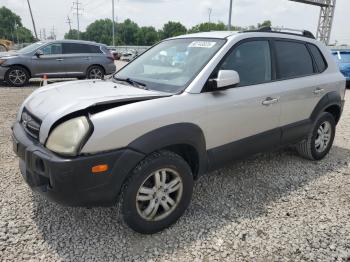  Salvage Hyundai TUCSON