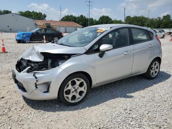  Salvage Ford Fiesta