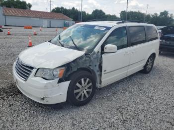  Salvage Chrysler Minivan