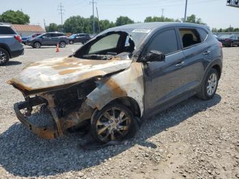  Salvage Hyundai TUCSON