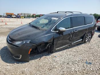  Salvage Chrysler Pacifica