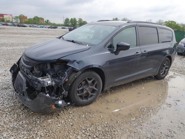  Salvage Chrysler Pacifica