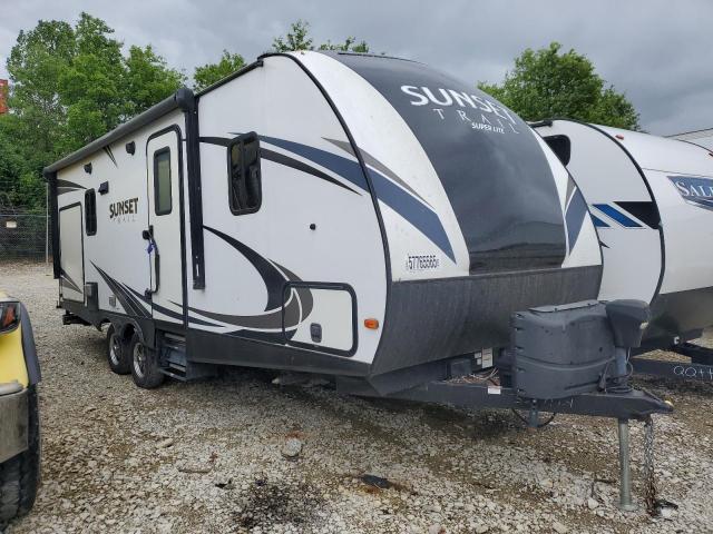  Salvage Keystone Trailer