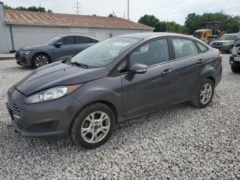  Salvage Ford Fiesta