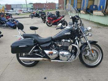  Salvage Triumph Motorcycle Thunderbir