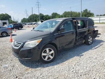  Salvage Volkswagen Routan