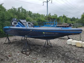  Salvage Nitro Z19 Boat