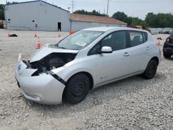  Salvage Nissan LEAF