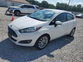  Salvage Ford Fiesta