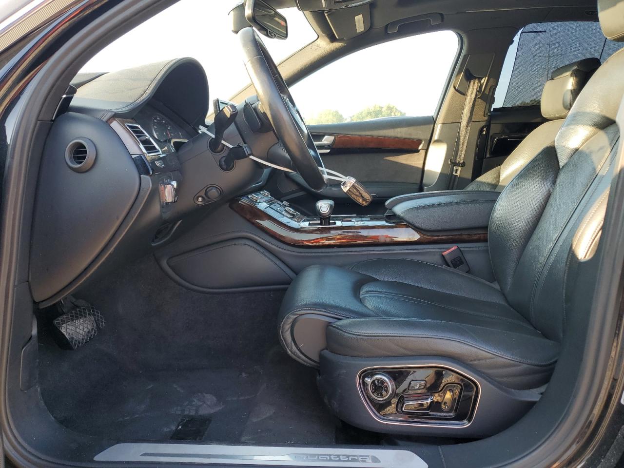 Audi A8 L Quattro Image 11