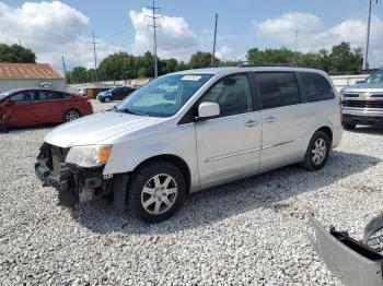  Salvage Chrysler Minivan