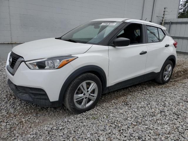 Salvage Nissan Kicks