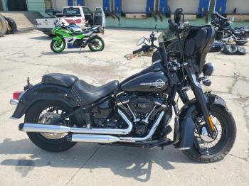  Salvage Harley-Davidson Flhcs