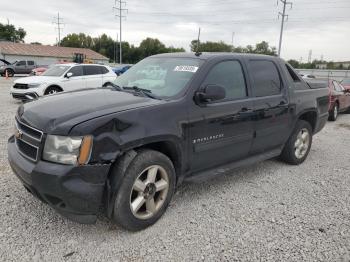  Salvage Chevrolet Avalanche