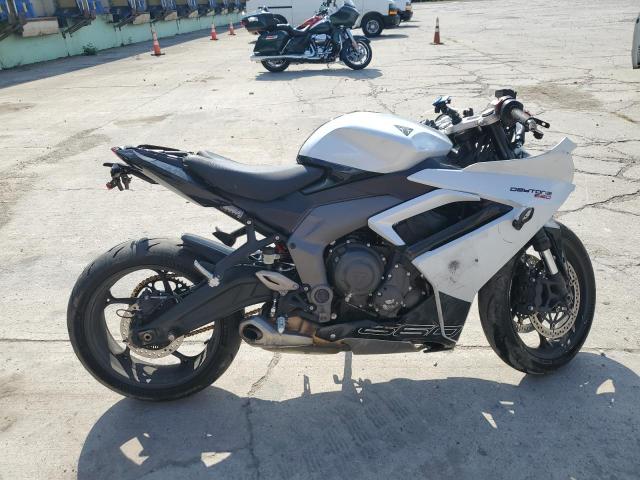  Salvage Triumph Motorcycle Daytona 66