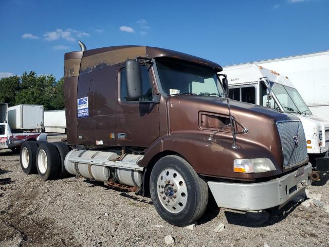  Salvage Volvo Vnl