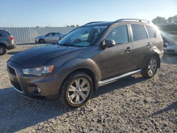  Salvage Mitsubishi Outlander