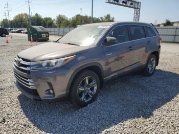  Salvage Toyota Highlander