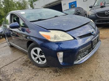  Salvage Toyota Prius