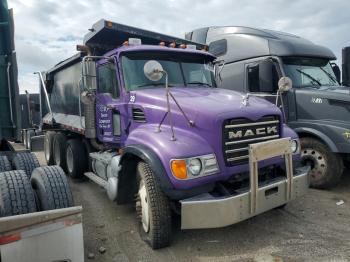  Salvage Mack 700 Cv700
