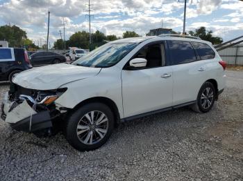  Salvage Nissan Pathfinder
