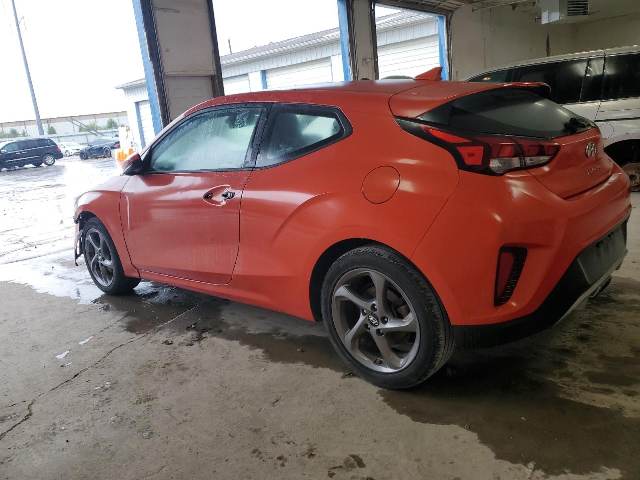 Hyundai VELOSTER Base Image 2