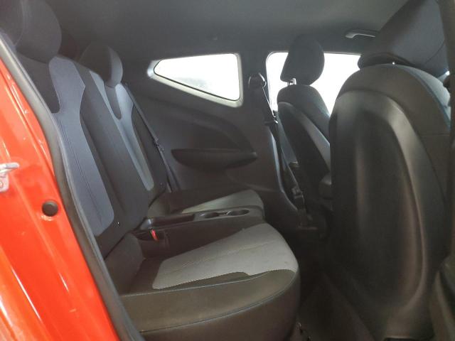 Hyundai VELOSTER Base Image 12