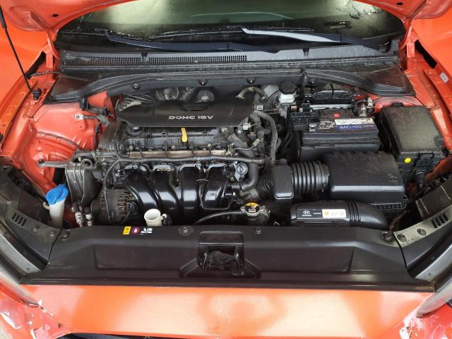 Hyundai VELOSTER Base Image 11