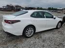 Toyota Camry Le Image 2