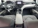 Toyota Camry Le Image 8