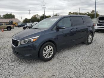  Salvage Kia Sedona