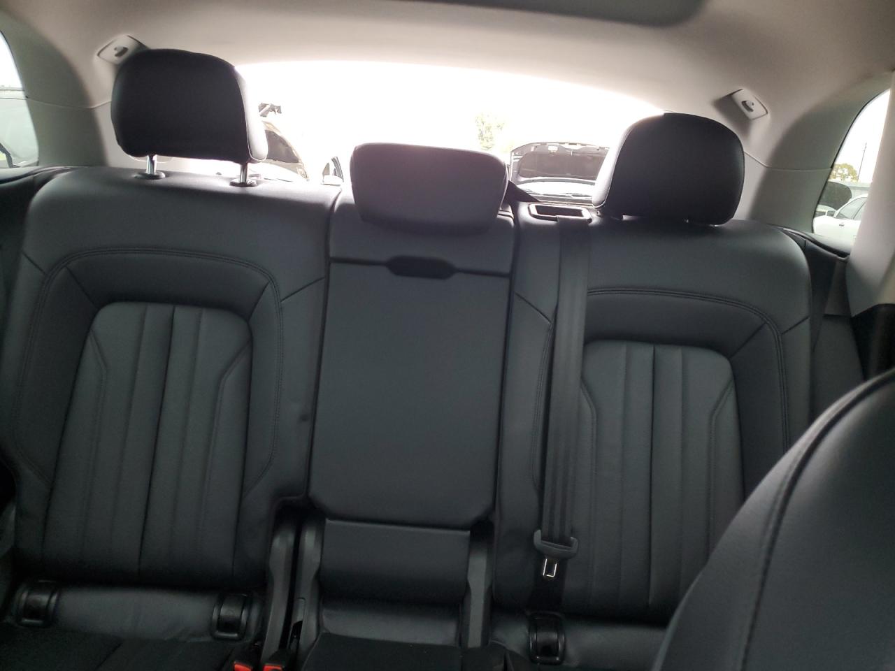 Audi Q5 Premium Plus Image 14