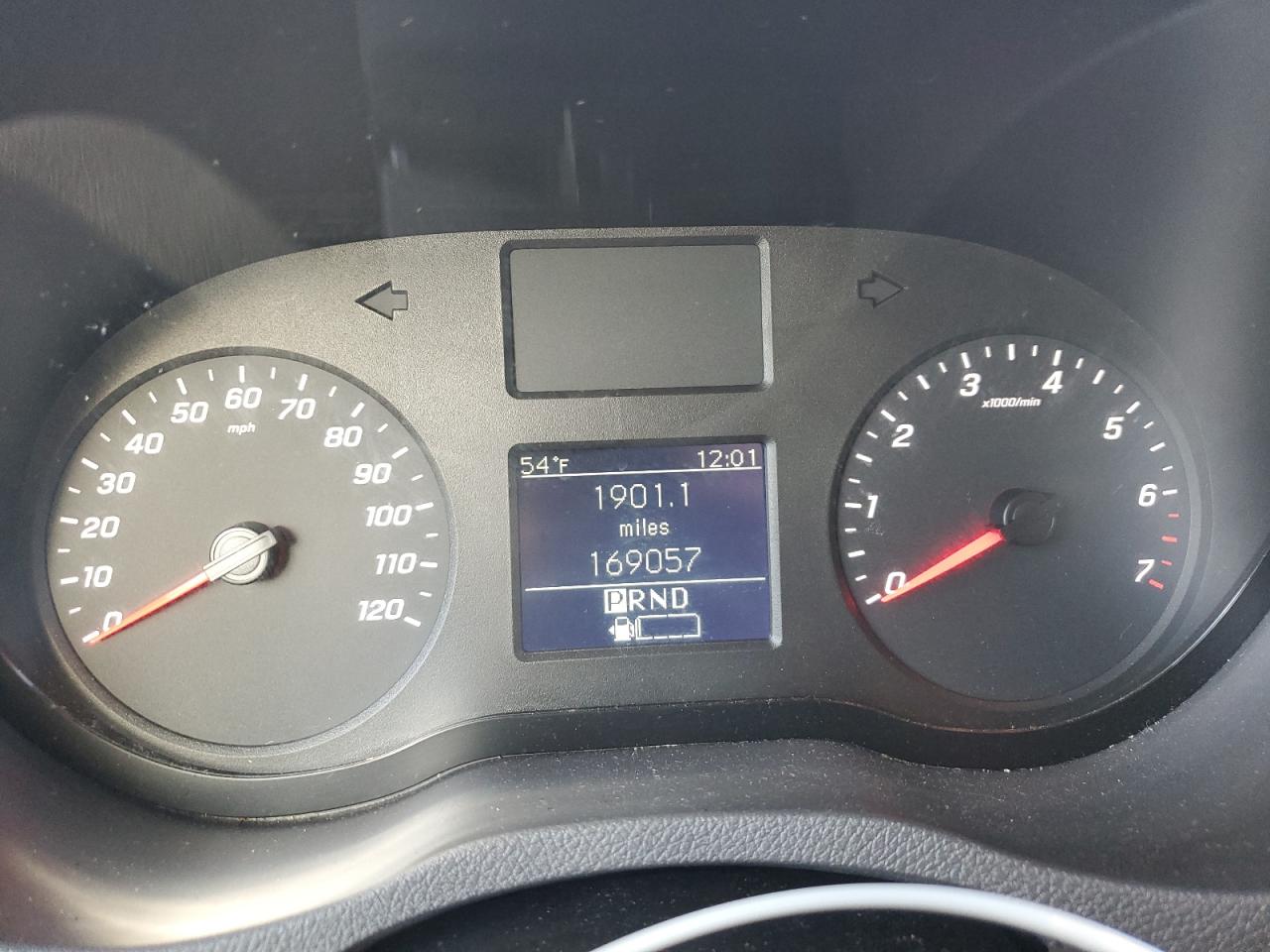 Mercedes-Benz Sprinter 2500 Image 8