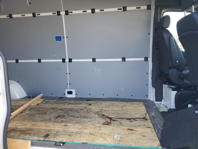 Mercedes-Benz Sprinter 2500 Image 10