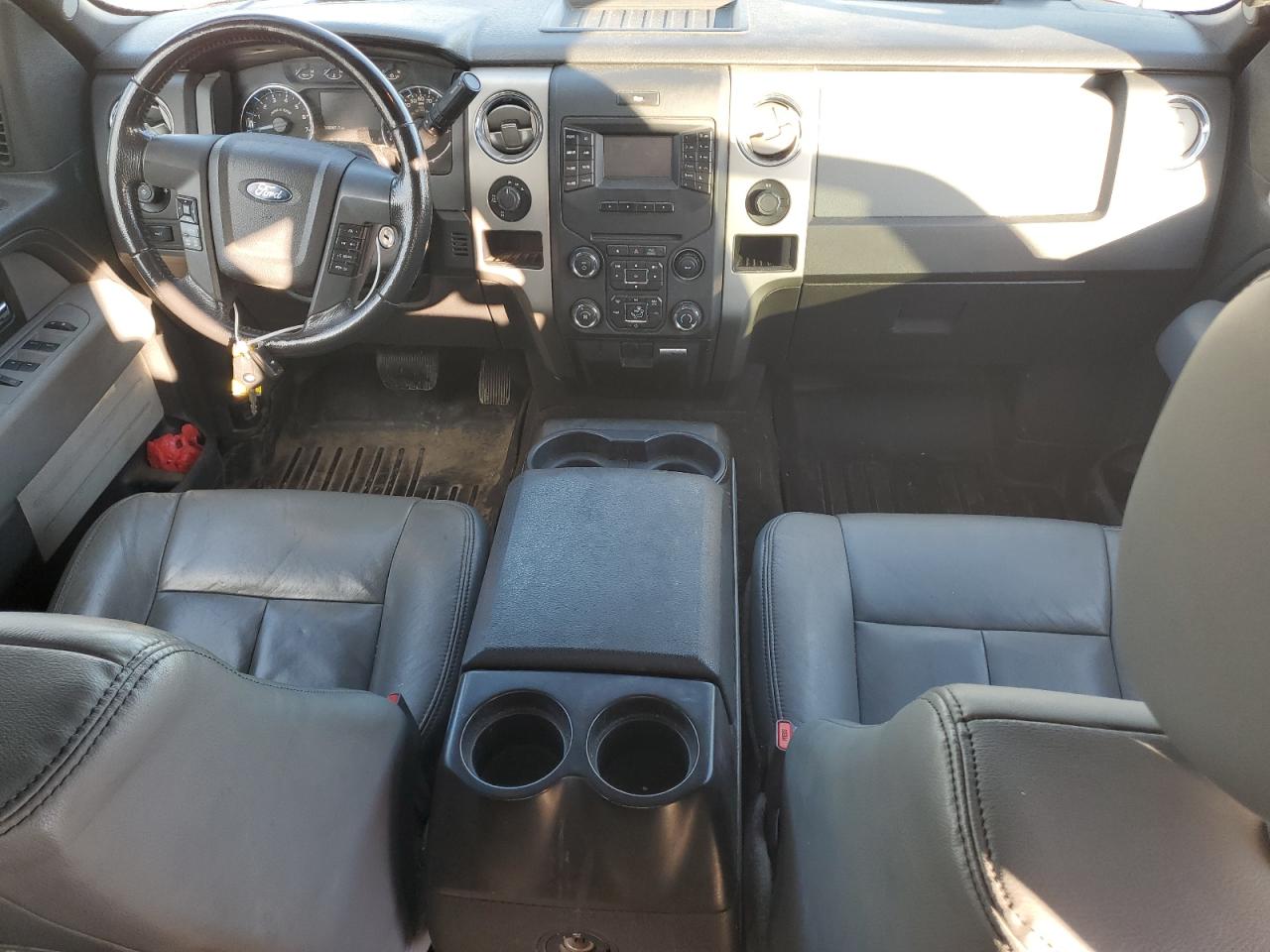 Ford F-150 Supercrew Image 8