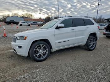 Salvage Jeep Grand Cherokee