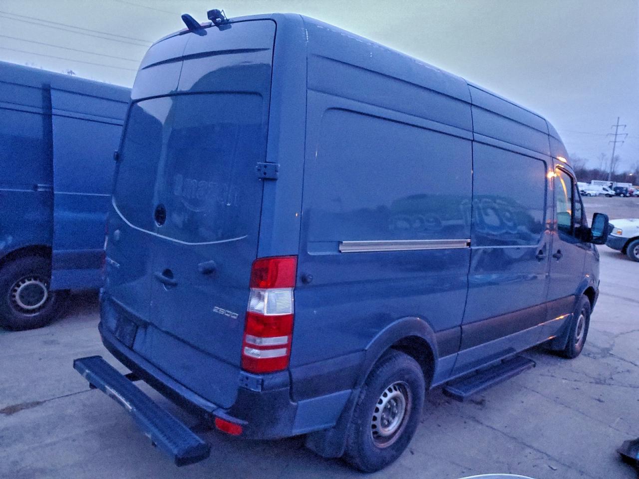 Mercedes-Benz Sprinter 2500 Image 5