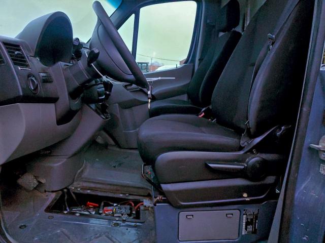 Mercedes-Benz Sprinter 2500 Image 8