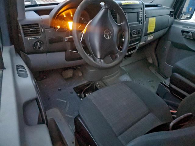 Mercedes-Benz Sprinter 2500 Image 4