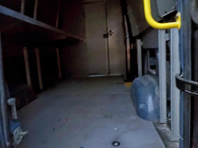 Mercedes-Benz Sprinter 2500 Image 10