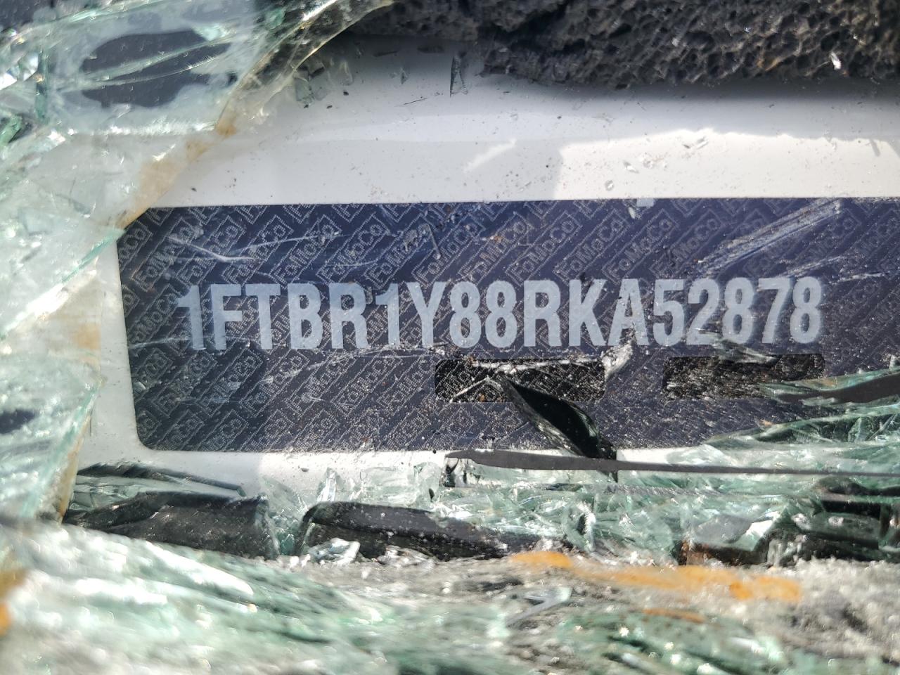 Ford Transit T-250 Image 12