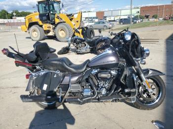  Salvage Harley-Davidson Fl