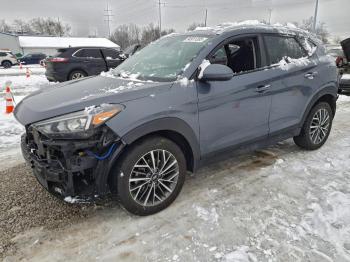  Salvage Hyundai TUCSON